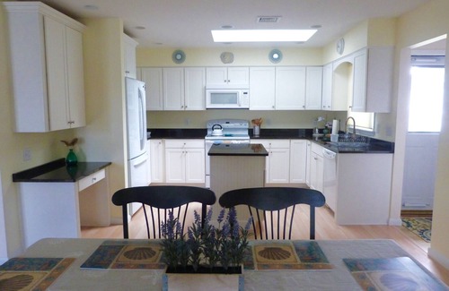 Wildwood Crest Casa | Belleza 4Bed / 2. 5Bath Single Level Home, fantásticos espacios al aire libre, pasos a la playa