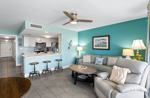 Rockport Condominio | Beauty Blues Laguna Reef 310 | Waterfront Condo w/Pool, Pier & Stunning Views