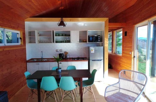 Pucon Cabina | Beauty Cabin en un lugar increíble, rodeado de campo y la mejor vista al lago.