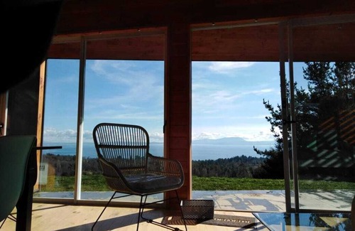 Pucon Cabina | Beauty Cabin en un lugar increíble, rodeado de campo y la mejor vista al lago.