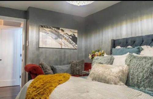 Overbrook Casa | Beauty in a Row