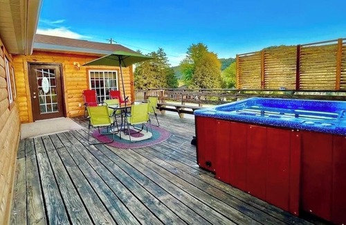 Lansing Cabina | Beaver Cabin