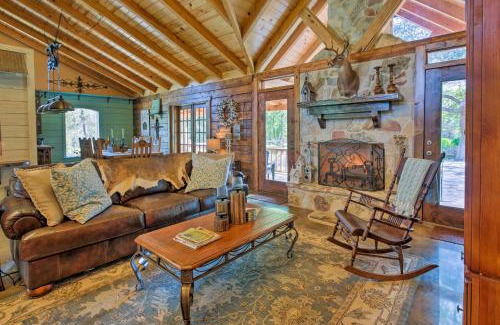 Huntington Casa | Beaver Creek Lodge - Secluded Home with Pond!