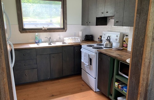 Grey Highlands Otro | Beaver Valley Modern Farmhouse