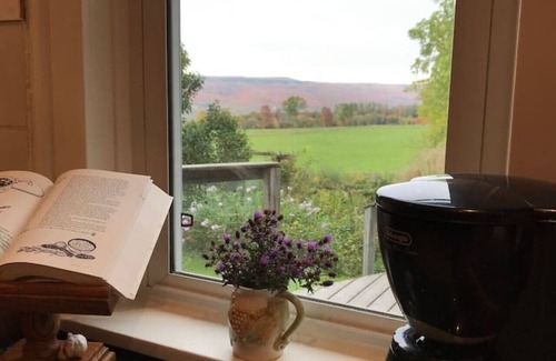 Grey Highlands Casa | Beaver Valley Modernized Farmhouse on 100 Acres