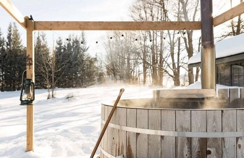 Grey Highlands Cabina | Beaver Valley Ski Cabin-Sleeps 6