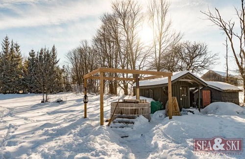 Grey Highlands Cabina | Beaver Valley Ski Cabin-Sleeps 6