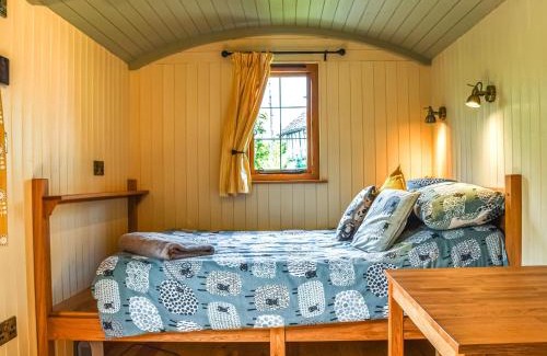 Bettws Cedewain Casa | Bechan Brook Hut