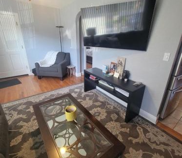 Eagle Crest Casa | Bed and Bath in St Petersburg Home