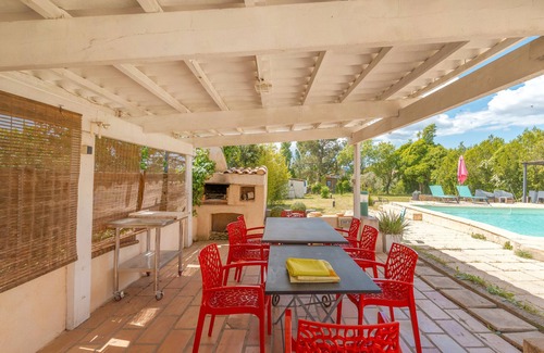Vinon-sur-Verdon Apartamento | Alojamiento y desayuno 'Suite Parentale' con piscina privada, terraza privada y Wi-Fi