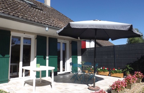 Onzain Casa | Casa Rural por habitaciones Blue Elephants Room "Elephants"