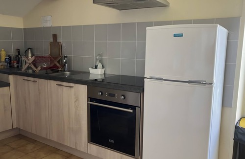 Segonzac Cama Y Desayuno | Bed and Breakfast 'Chambre 4 - 2 Personnes' with Shared Pool, Shared Terrace and Wi-Fi
