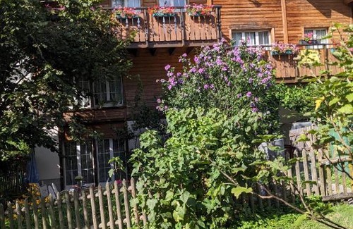 Glarus Sued Casa | Bed and Breakfast die Älplersuite mit eigenem Bad und Terrasse