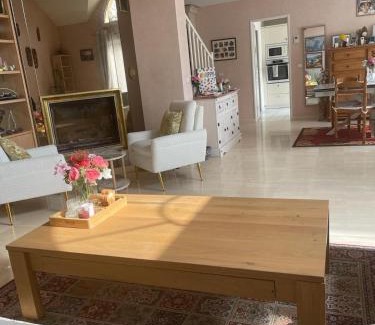 Vaureal Casa | Bed and breakfast jeux olympiques 2024