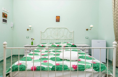 Calatabiano Cama Y Desayuno | Bed and Breakfast 'Luna' con Vista al Mar, Piscina Compartida y Wi-Fi