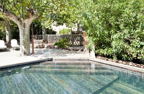 Le Luc Cama Y Desayuno | Bed and Breakfast La Grande Lauzade