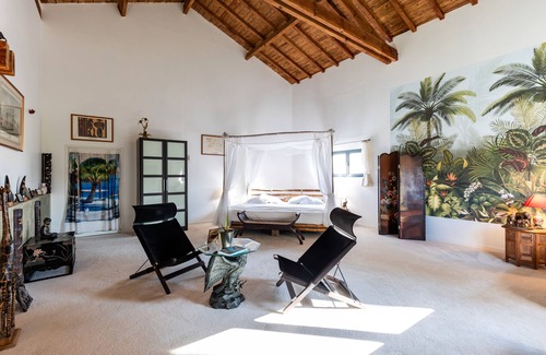 Bazas Cama Y Desayuno | Bed and Breakfast 'Le Palmier Exotique' with Shared Pool, Shared Terrace, and Wi-Fi