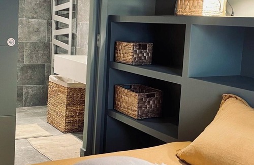Gambetta Cama Y Desayuno | Bed and breakfast, Montpellier city center