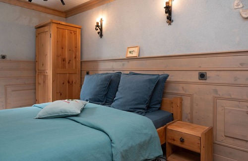Pluvigner Cama Y Desayuno | Bed and Breakfast 'Perceval' with Shared Terrace, Shared Garden and Wi-Fi