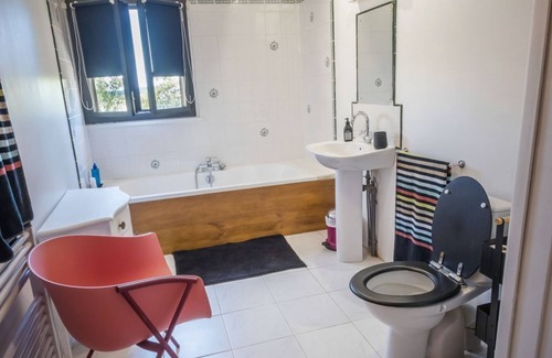 Touget Cama Y Desayuno | Bed and breakfast, Sonia. Quiet former sheepfold with swimming pool and panoramic view