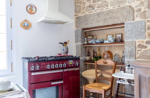 Begard Cama Y Desayuno | Alojamiento y desayuno "Victoria" con terraza compartida, jardín compartido y Wi-Fi