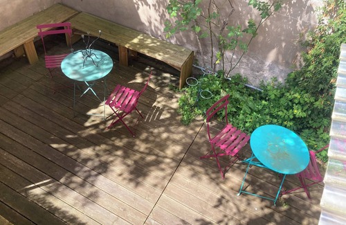 Coufouleux Cama Y Desayuno | Bed and breakfast with outdoor courtyard. 500m from train station.