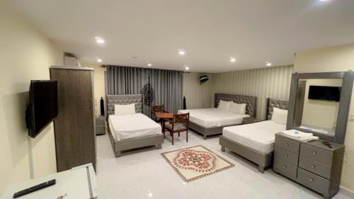 G-8 Sector Casa | Bed & Break Fast
