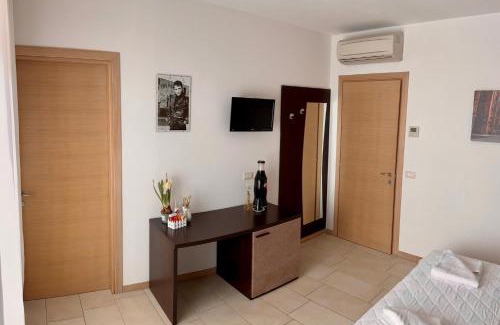 Cerasolo Cama Y Desayuno | Bed & Breakfast La Rondinella
