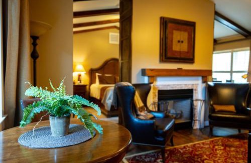 Mills River Cama Y Desayuno | Bed & Breakfast on Tiffany Hill