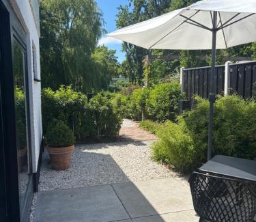 Sneek Casa | Bed & Breakfast Waterpoort - incl licht ontbijt en parking