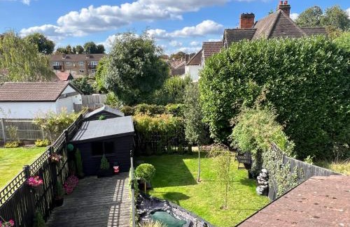 Beddington North Casa | Beddington Park Lodge East