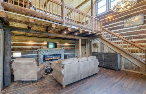 Bedford Casa | Bedford Cabin with Porch, 5 Mi to Historic District!