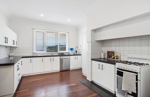 Bedford Casa | Bedford Pool Oasis