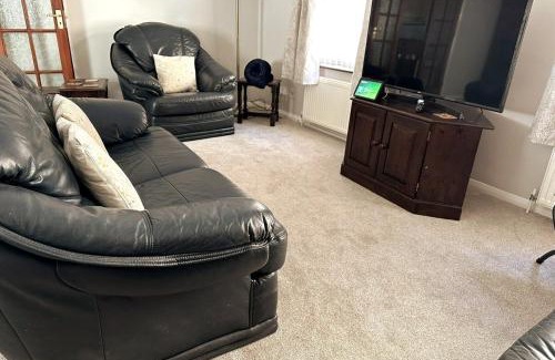 Dunstable Apartamento | Bedfordshire Haven: 3-bedroom with Garden