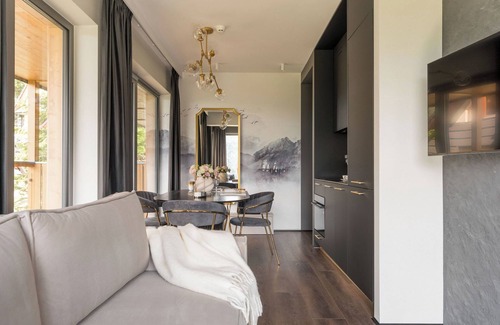 Zakopane Apartamento | Bedroom with Stunning Mountain Views