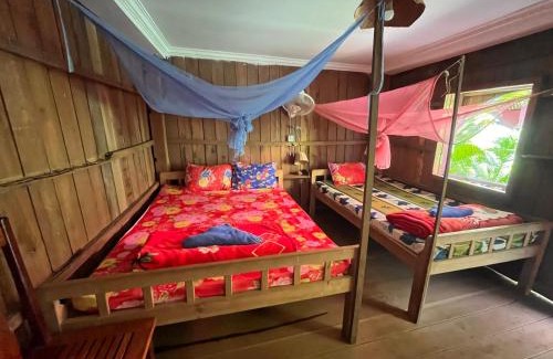Ban Lung Casa | Bee Bee's Chalets home stay and trekking