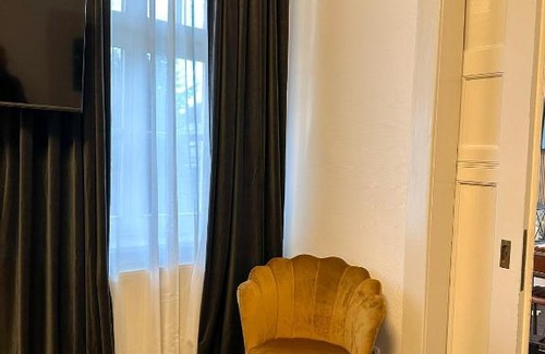Niedergirmes Apartamento | bee Design Apartment + Zentral + Küche + Parken