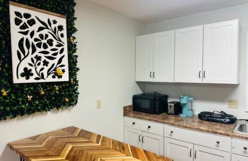 Sparta Casa | Bee Happy Sparta Mountain Cottage