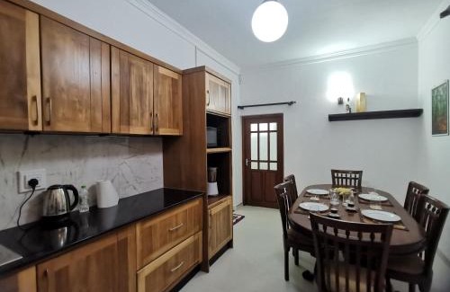 Dalupotha Apartamento | BeeCottageOne-Negombo