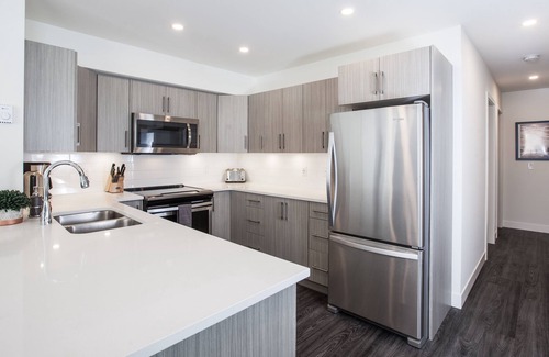 Revelstoke Condominio | Begbie Mountain Escape with Hot Tub