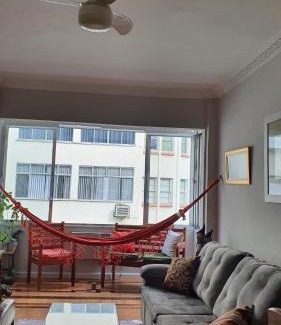 Copacabana Apartamento | Belíssimo APTO 2 quartos Copacabana á 3 minutos andando para praia