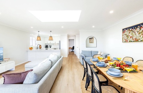 Anna Bay Casa | Bel Air, 8A Ocean Ave - pet friendly, water views and air con