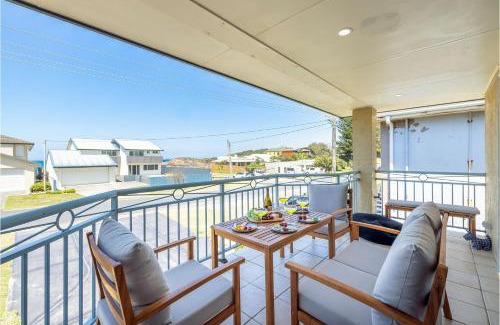 Anna Bay Casa | Bel Air, 8A Ocean Ave - pet friendly, water views and air con
