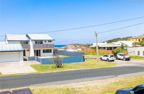 Anna Bay Casa | Bel Air, 8A Ocean Ave - pet friendly, water views and air con