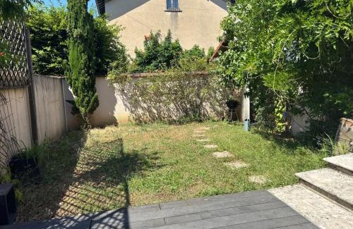 Bourg-en-Bresse Casa | Bel Air house garden 6 people