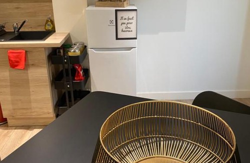 Chatillon-sur-Chalaronne Apartamento | Bel appartement avec place de parking a proximité