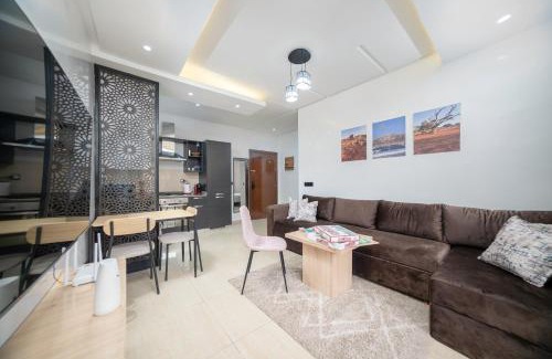 Cite Al Mohammadi Apartamento | Bel appartement piscine, 10 min stadium, souk, plage, bein sports
