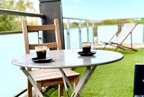 Juncasse - Argoulets Apartamento | Bel Appartement T3 de 60m2 avec Parking, Terrasse, proche du Métro et du Périph