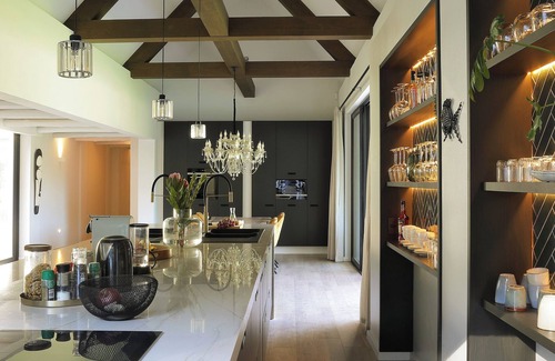 Constantia Villa | Bel Ombre Hills, 2200m2 luxury property in upper Constantia