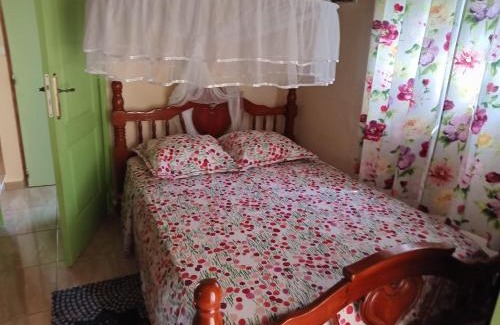 Desbonnes Casa | Bel Ti case dans la verdure hauteurs de Deshaies